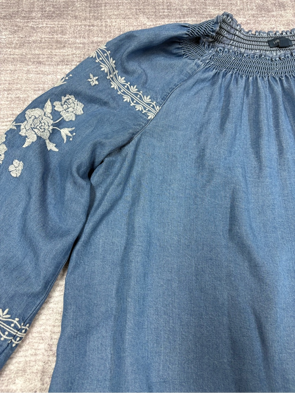 J Jill Denim Top Size XL White Embroidered Blue Tencel Relaxed Fit Country - Picture 6 of 11